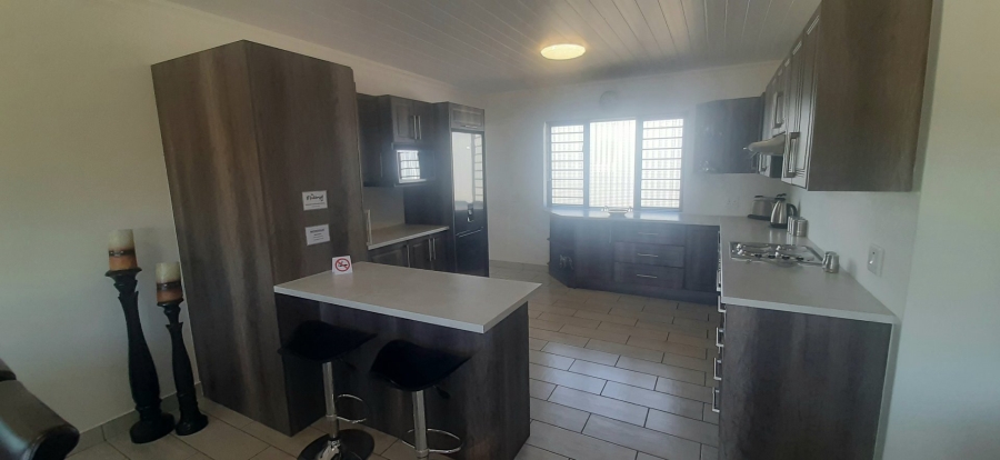 To Let 3 Bedroom Property for Rent in Albertinia Western Cape